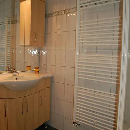 Apartment Leeb *